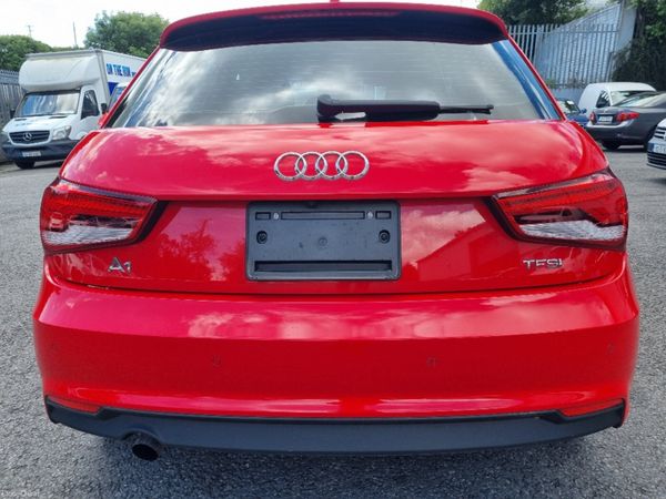 Audi A1 Jap import 392502206
