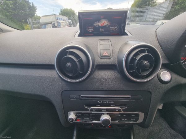 Audi A1 Jap import 392502230