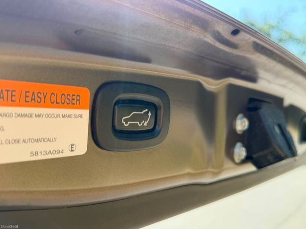 161 Mitsubishi Outlander  PHEV 2.0L 4WD  Hybrid 392509762