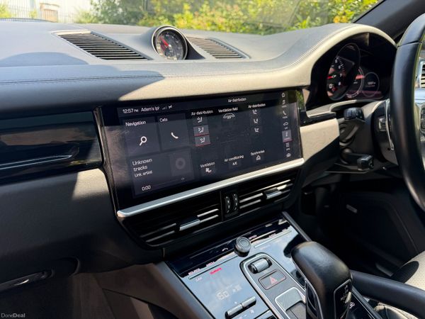 Porsche Cayenne 3.0 V6 Petrol Turbo 392512342