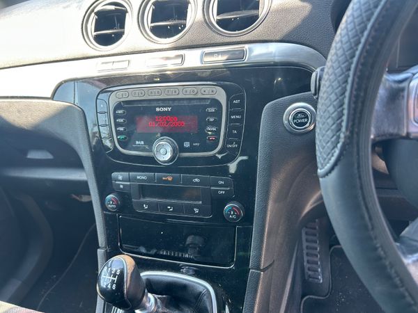 Ford S-Max 7 Seat Titanium Hi Spec 392529860