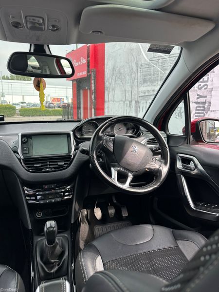 Peugeot 2008 1.2 Petrol NCT LOW KMS panoramic roof 392688034