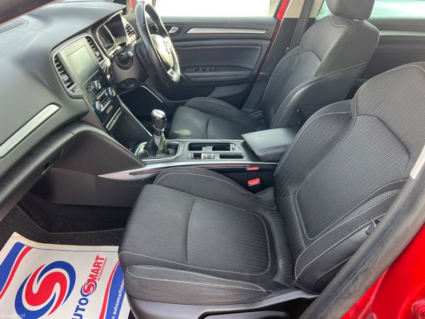 Renault Megane 2019 NCT 05/27 392696240