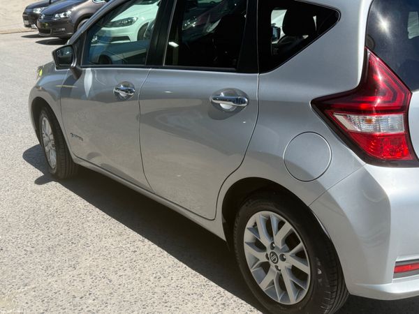2019 Nissan Note Hybrid Automatic 392696284