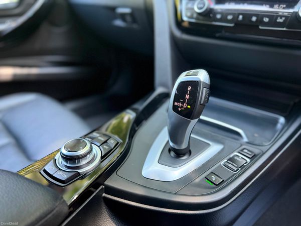 2017 BMW 3-Series 320D estate 392622320
