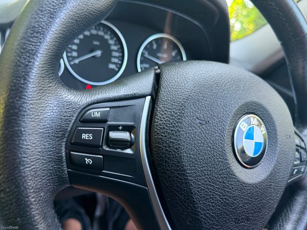 2017 BMW 3-Series 320D estate 392622322