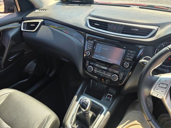 Nissan Qashqai 2016 392623928