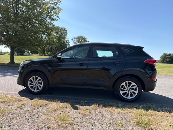 Hyundai Tucson 2017 392624386