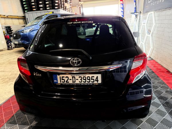 152 Toyota Yaris/ Vitz 1.3 Petrol Automatic 392628794