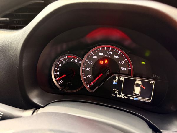 152 Toyota Yaris/ Vitz 1.3 Petrol Automatic 392628796