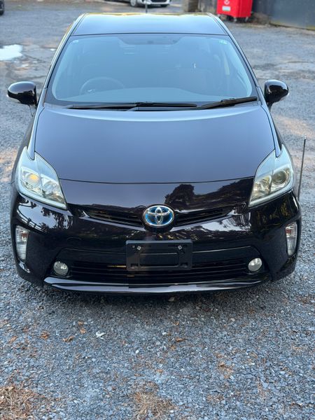 Toyotaq Prius | 2015 | 56,000 KM | Hybrid AUTO 392768200
