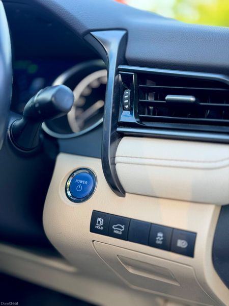 Toyota Camry | 2020-2 | Hybrid | White | Luxury 392770142