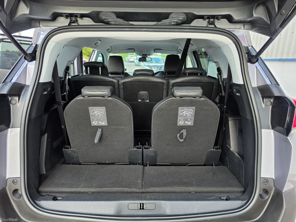 PEUGEOT 5008 2018 HIGH SPEC ALLURE 7 SEATER 392772396