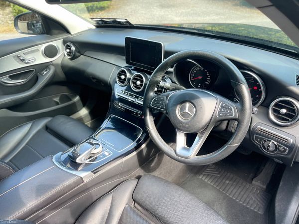17 Mercedes-Benz C220d Sport Premium Auto 392772946