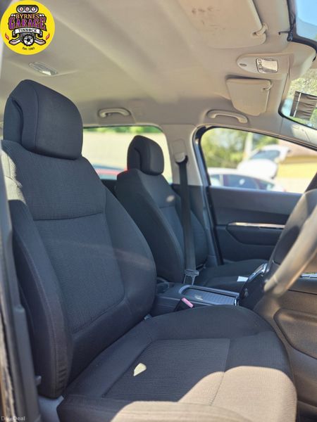 Lovely Automatic Peugeot 5008 7 Seater 392712920