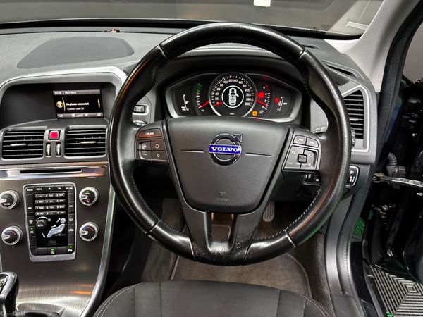 Volvo XC60 AA APPROVED 392715840