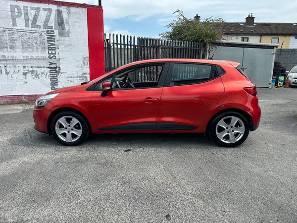 Renault Clio 1.1 Petrol NCT TAX LOW KMS 392846422
