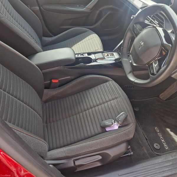 Peugeot 2008 2023 392924694