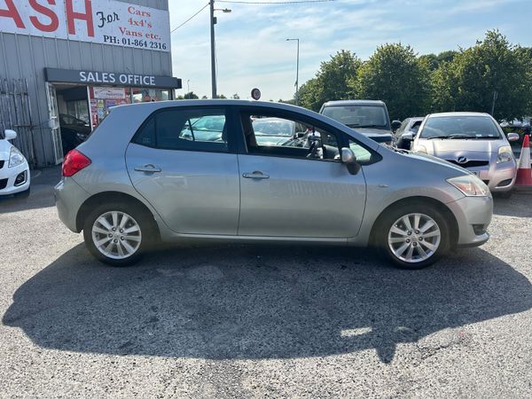 Toyota Auris 1.4 Petrol NCT LOW KMS 393078266