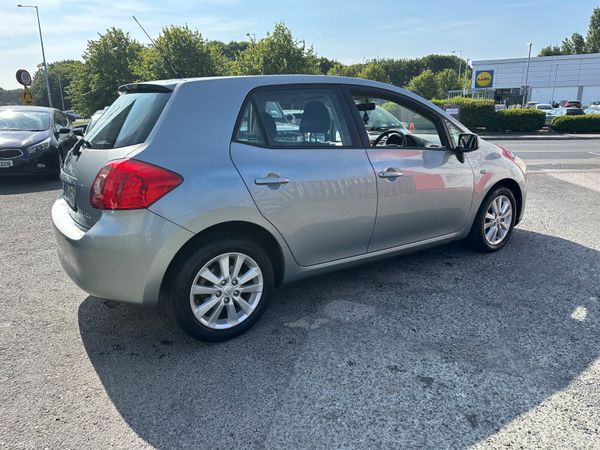 Toyota Auris 1.4 Petrol NCT LOW KMS 393078282