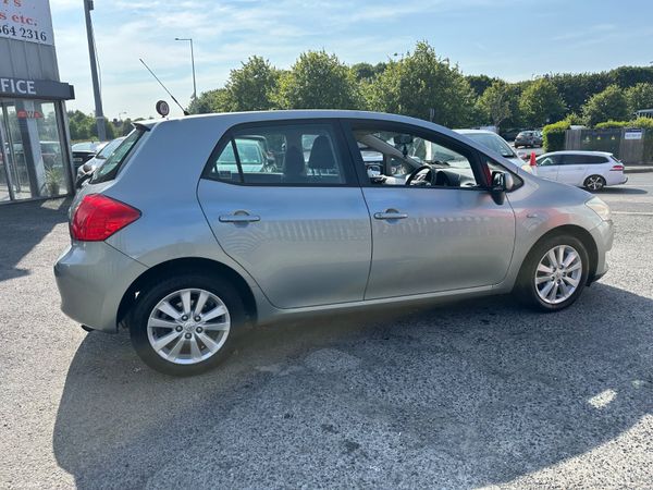 Toyota Auris 1.4 Petrol NCT LOW KMS 393078284