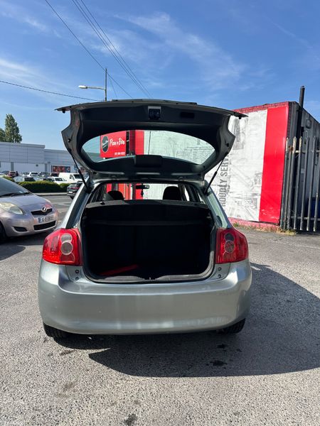 Toyota Auris 1.4 Petrol NCT LOW KMS 393078294