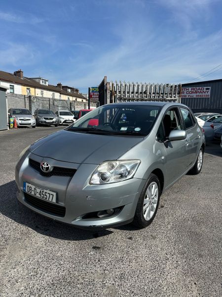 Toyota Auris 1.4 Petrol NCT LOW KMS 393078298