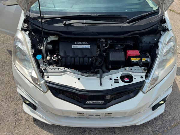 Honda Fit 1.3 Hyrbid bodykit 41000KM 2012 2 keys 393097926