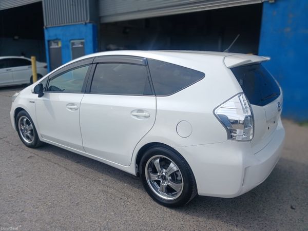 2013 Toyota Prius Hybrid Automatic 7 Seater 393099894
