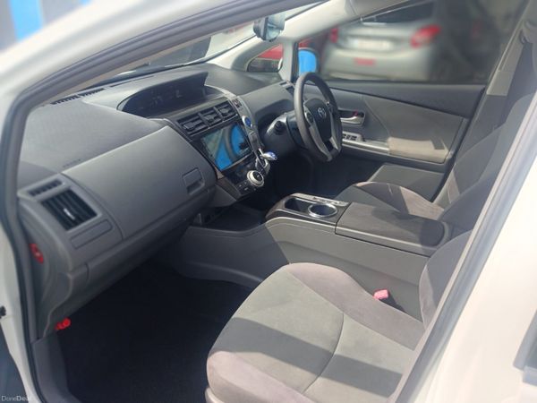 2013 Toyota Prius Hybrid Automatic 7 Seater 393099906