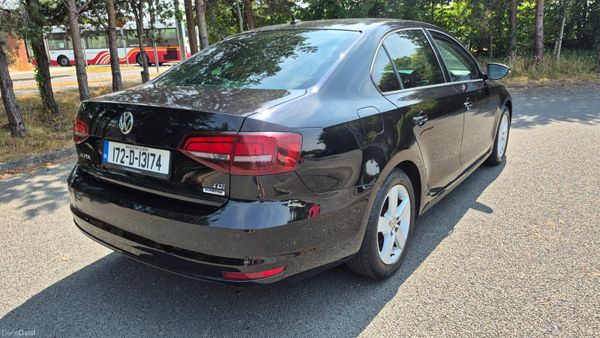 172 Volkswagen Jetta 2.0TDI LOW KM 393142068