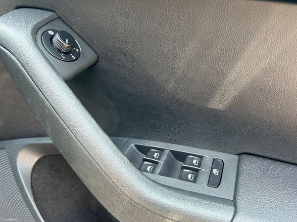Skoda Octavia 2014, service history 393142252