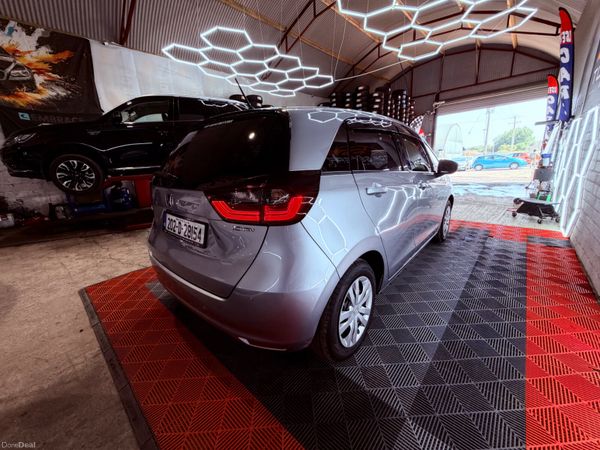 202 Honda Fit - 1.5 Petrol Hybrid 393159644