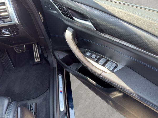 BMW iX3 M Sport Pro – Carbon Black 393160000