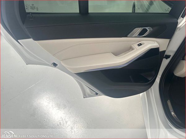 BMW X5 7 seats xDrive30d M Sport (MHT) 393162986