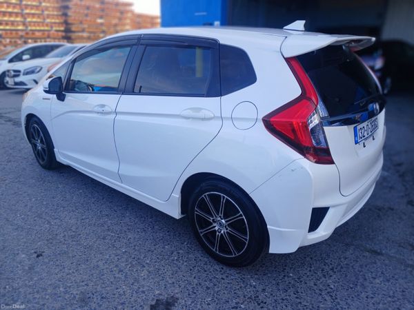 2013 Honda Fit Hybrid Automatic / Sports spec 393100422