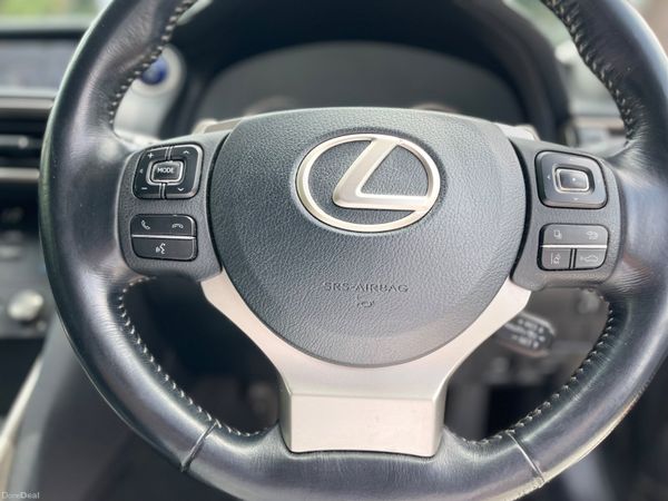 2017 Lexus IS300h Executive | Hybrid Auto | Black 393116450