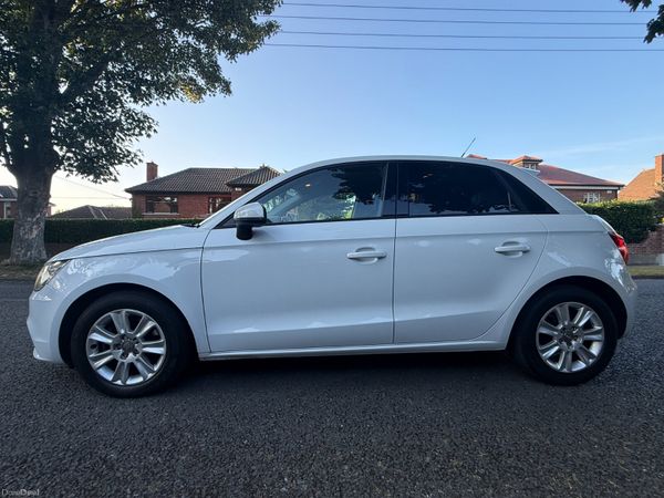 ✅ New: Car Play. Reverse Cam. NCT 8/27. Automatic 393123220