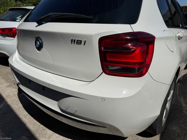 BMW 116i Auto M Sport 2015 59000KM 2 Keys 393257226