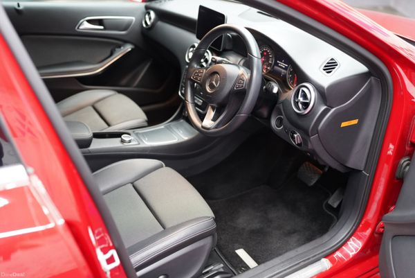 2017 MERCEDES A180 AUTO 393275582