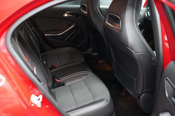 2017 MERCEDES A180 AUTO 393275586