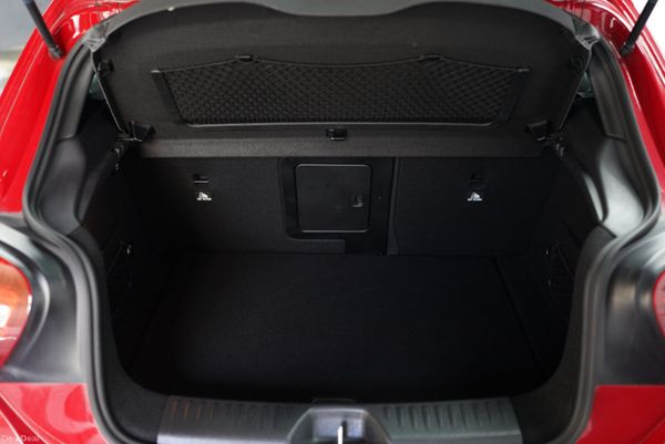 2017 MERCEDES A180 AUTO 393275590