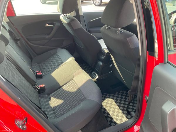 Volkswagen polo 2017 Low Mileage (10K miles) 393210432
