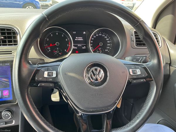 Volkswagen Polo 2015 Automatic Low Milage,28Kmiles 393220214