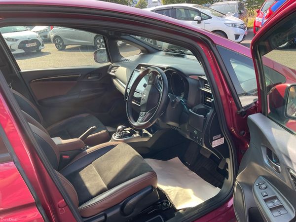 2018 Honda Fit  1.5 Hybrid Auto, >>38Kmiles Only<< 393220938