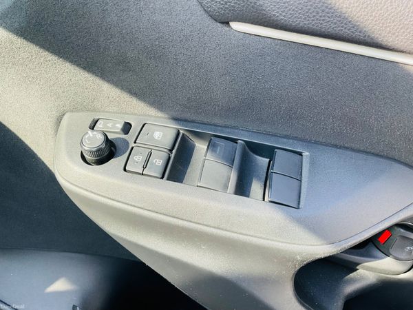 Toyota Yaris 2023 Automatic Low Mileage(28Kmiles) 393222208