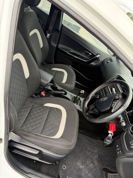 Kia Ceed 1.0Petrol GT Line 393349558