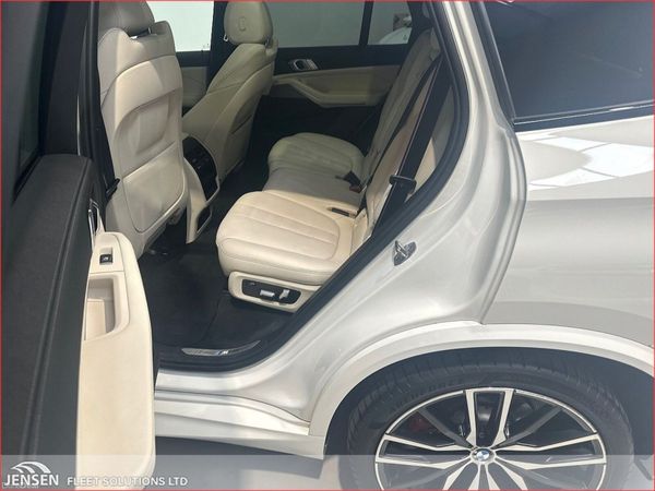 BMW X5 7 seats xDrive30d M Sport (MHT) 393365394