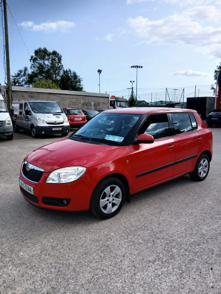 Skoda Fabia 2010 393385366