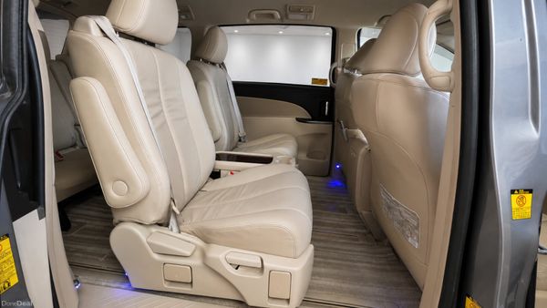 Toyota Estima 2.4L | Hybrid |G Leather Interior 393327402